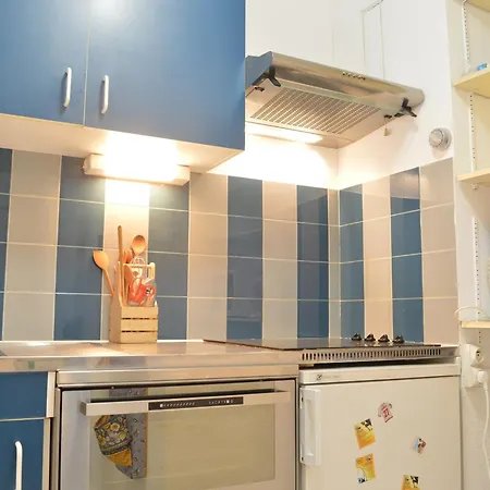 2p Avec Terrasse Et Vue A Frejus, Proche - Fr-1-226a-174 Apartment