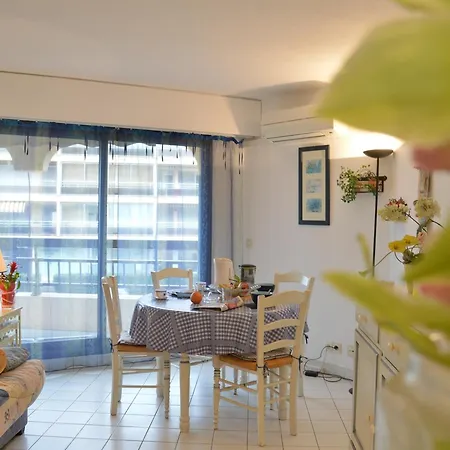 2p Avec Terrasse Et Vue A Frejus, Proche - Fr-1-226a-174 * Frejus