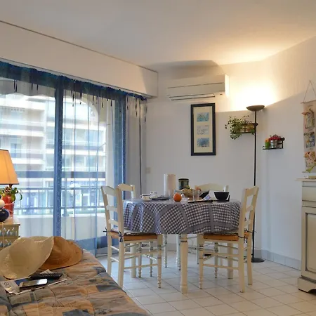 2p Avec Terrasse Et Vue A Frejus, Proche - Fr-1-226a-174 Frejus