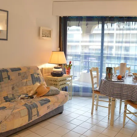 2p Avec Terrasse Et Vue A Frejus, Proche - Fr-1-226a-174 * Frejus